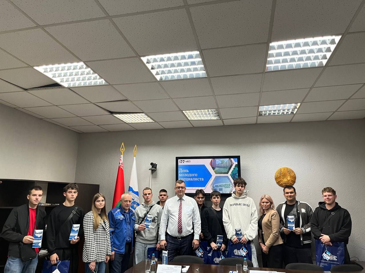 Могилевский вагоностроительный завод принимает молодых специалистов